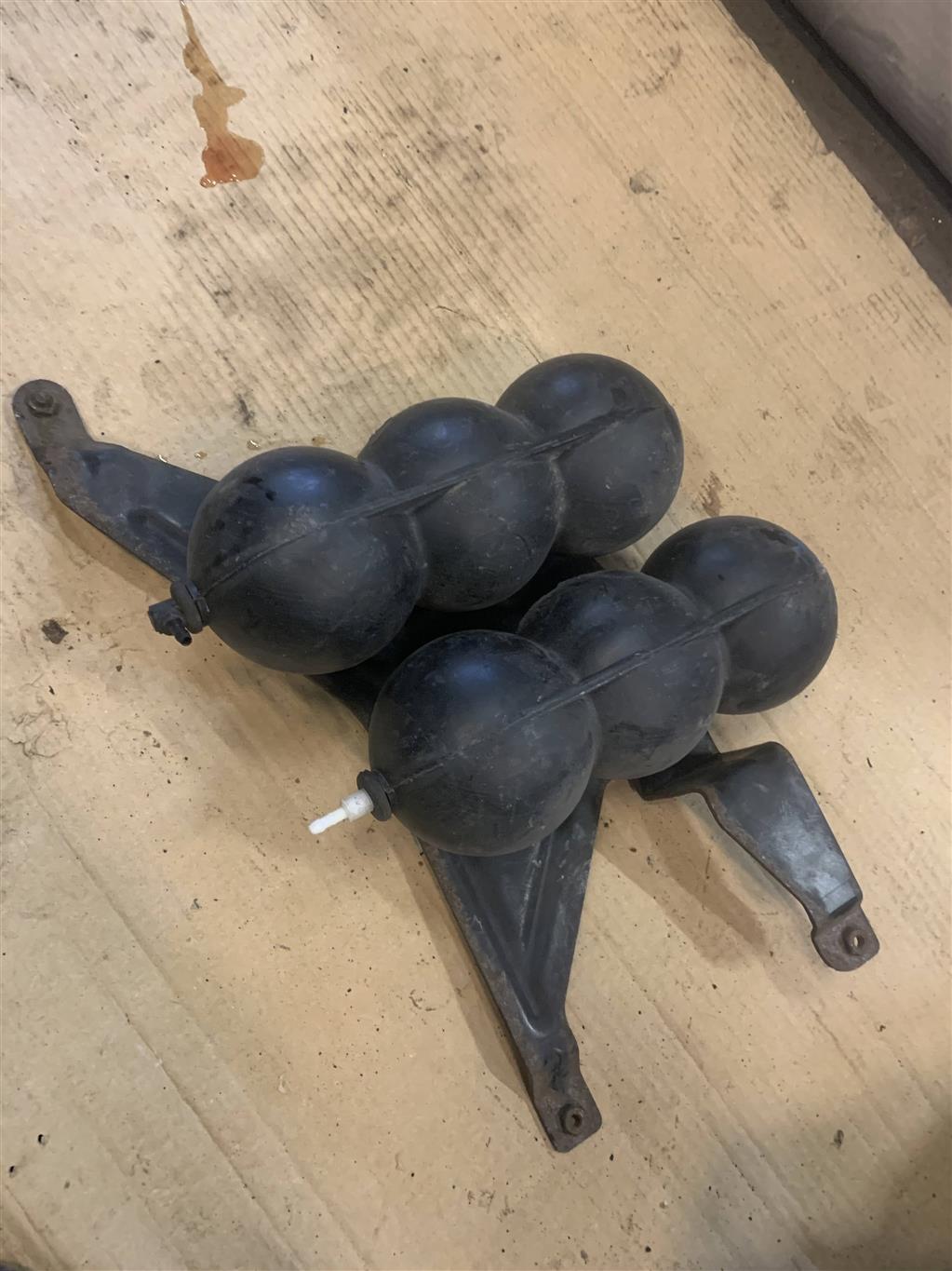 Volkswagen Touareg 7L 2002-2006 для Воздушный ресивер