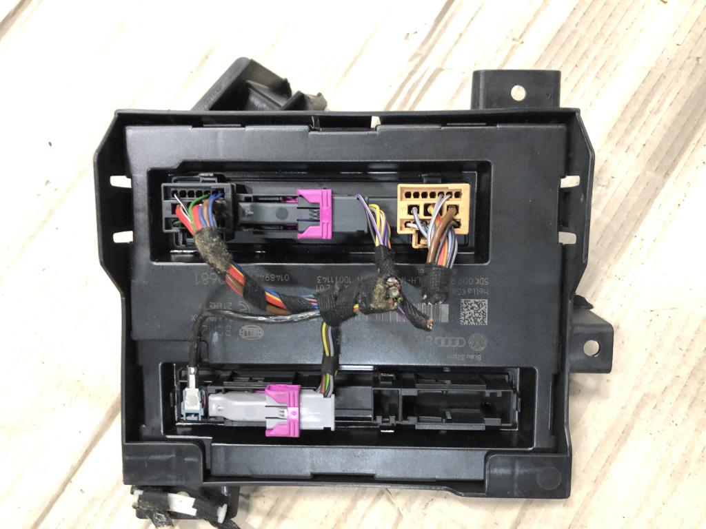 Audi A5/S5 Coupe (8T) 2007-2011 для Блок управления бортовой сети