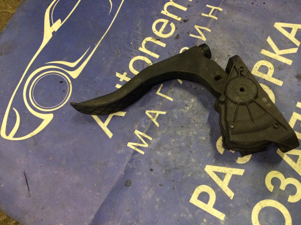 Audi A6 (C6 4F) 2005-2008 для Педаль газа