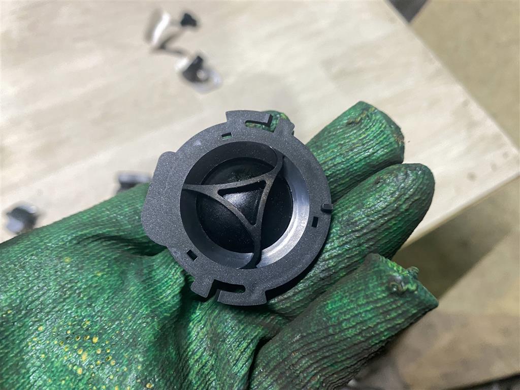 Audi A6 C7 для Динамик