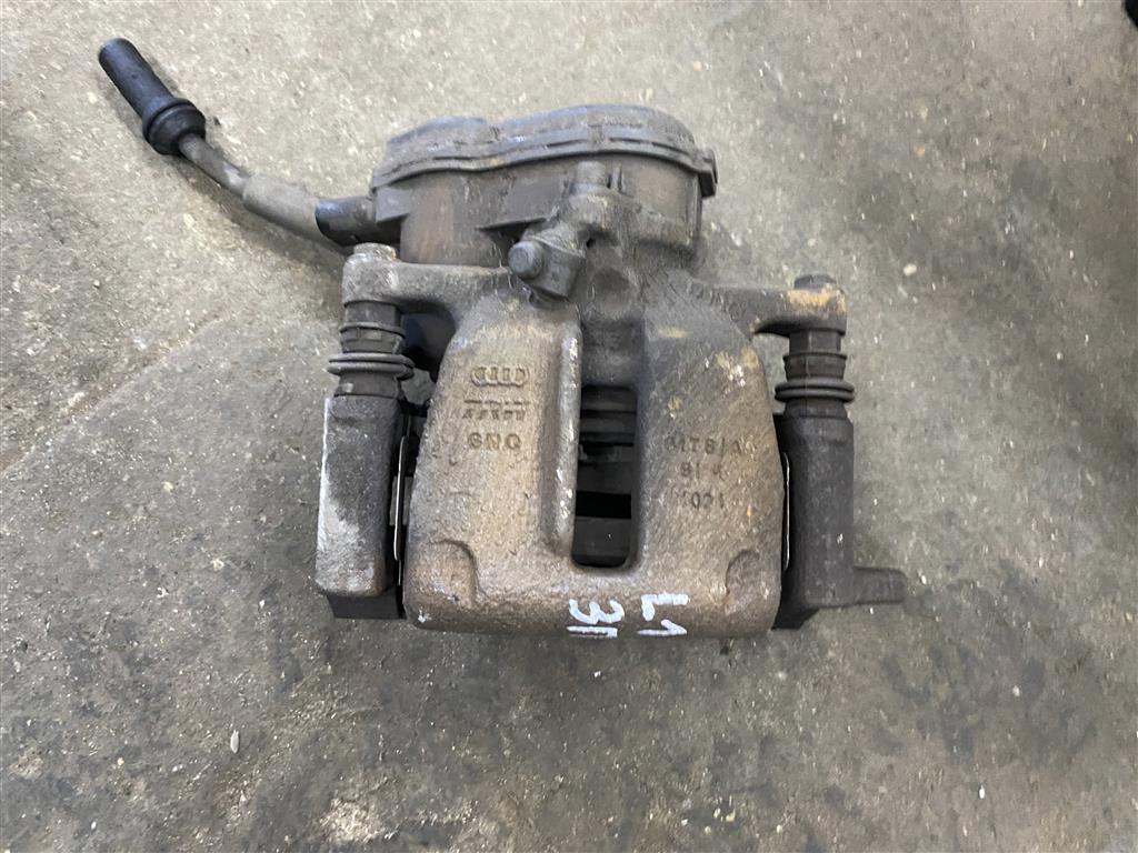 Audi A6 C7 для Суппорт задний правый