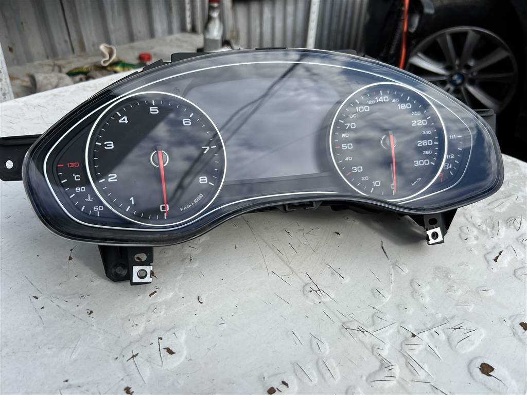 Audi A6 C7 для Панель приборов (щиток)