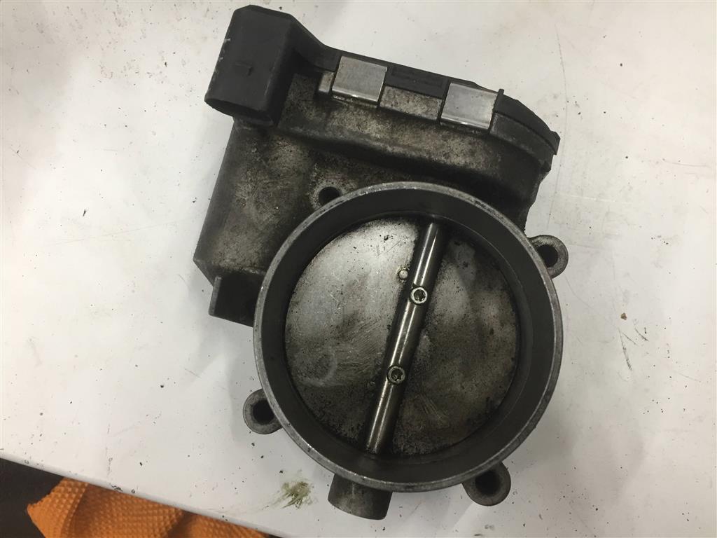 Volkswagen Touareg 7L 2002-2006 для Дроссельная заслонка