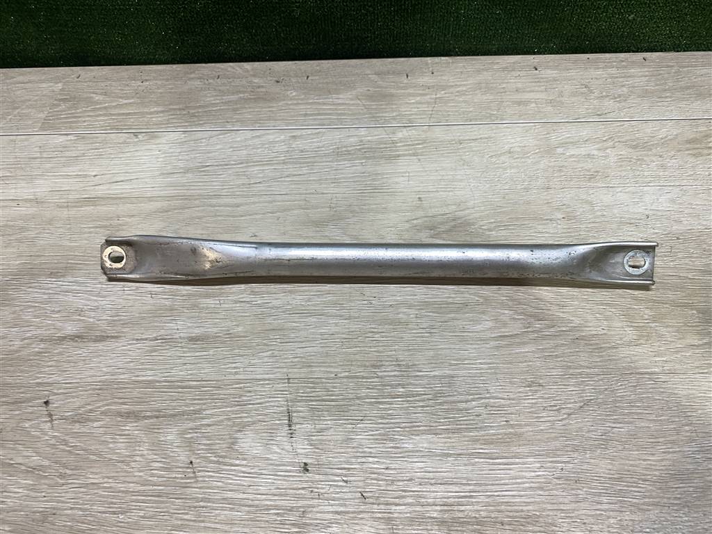 BMW 5-серия F10/F11 2009> для Распорка