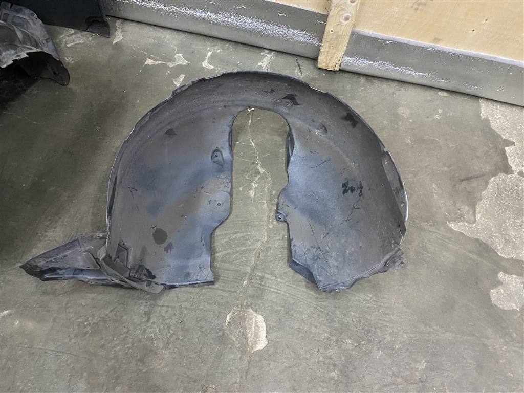 Skoda Octavia A7 для Локер передний левый(подкрылок)