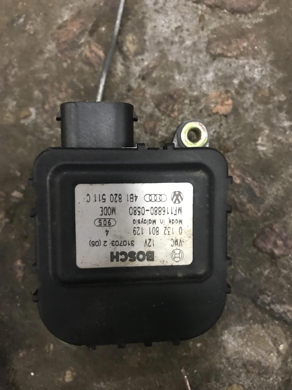 Audi A6 (C5) 2001-2004 рестайлинг для Мотор заслонки печки