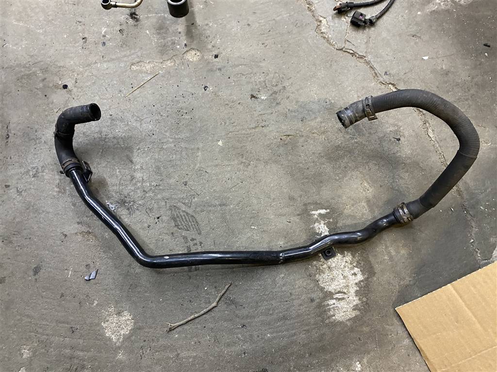 Volkswagen Passat (B7) 2011-2015 для Трубка