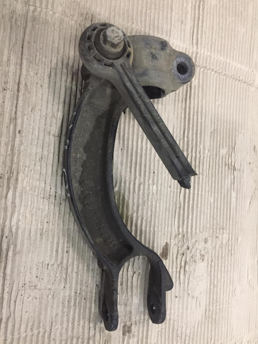 Audi A7 (4G) 2010-2014 для Кронштейн амортизатора