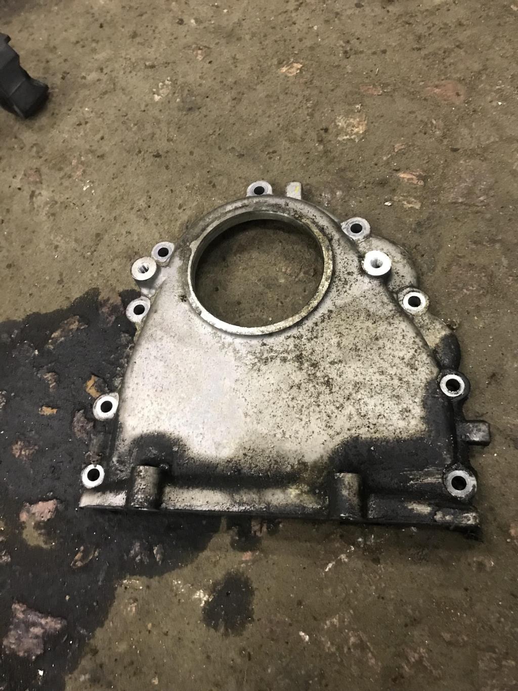 Audi A6 (C6 4F) Allroad quattro 2005-2012 для Крышка ГБЦ задняя