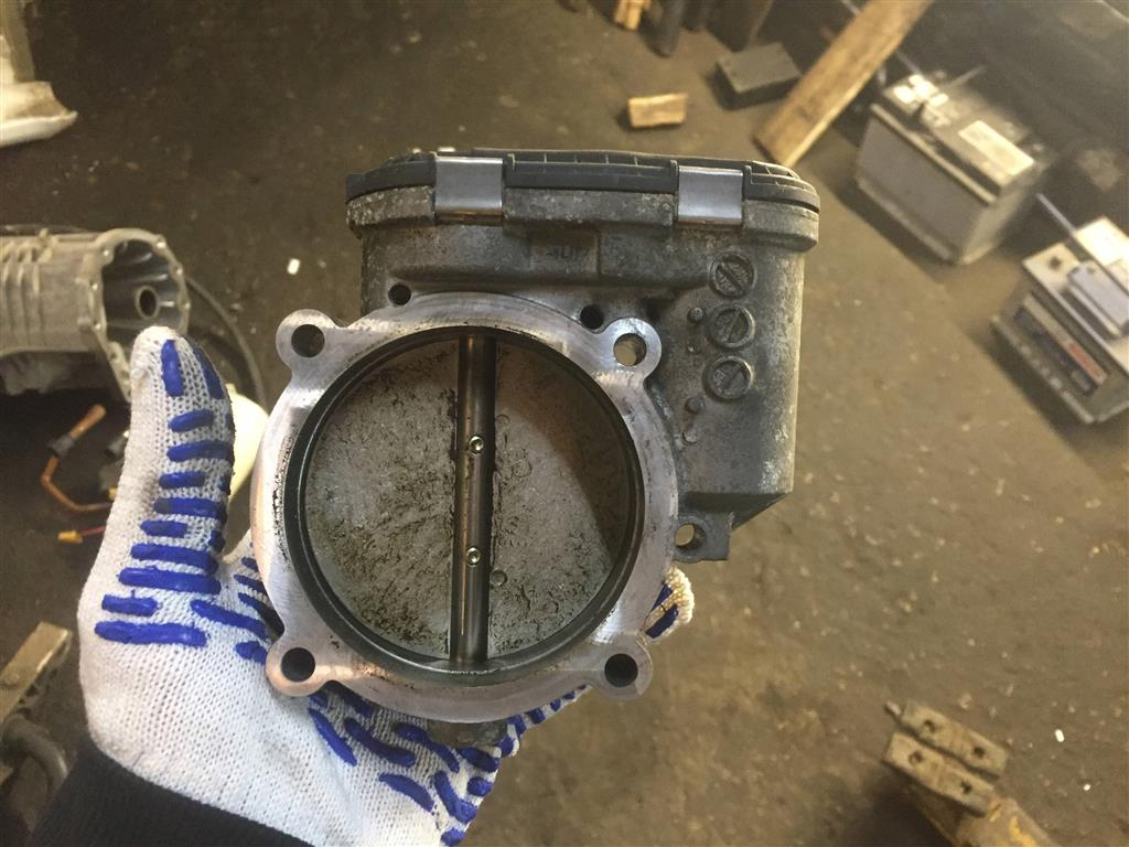 Volkswagen Touareg 7L 2002-2006 для Дроссельная заслонка