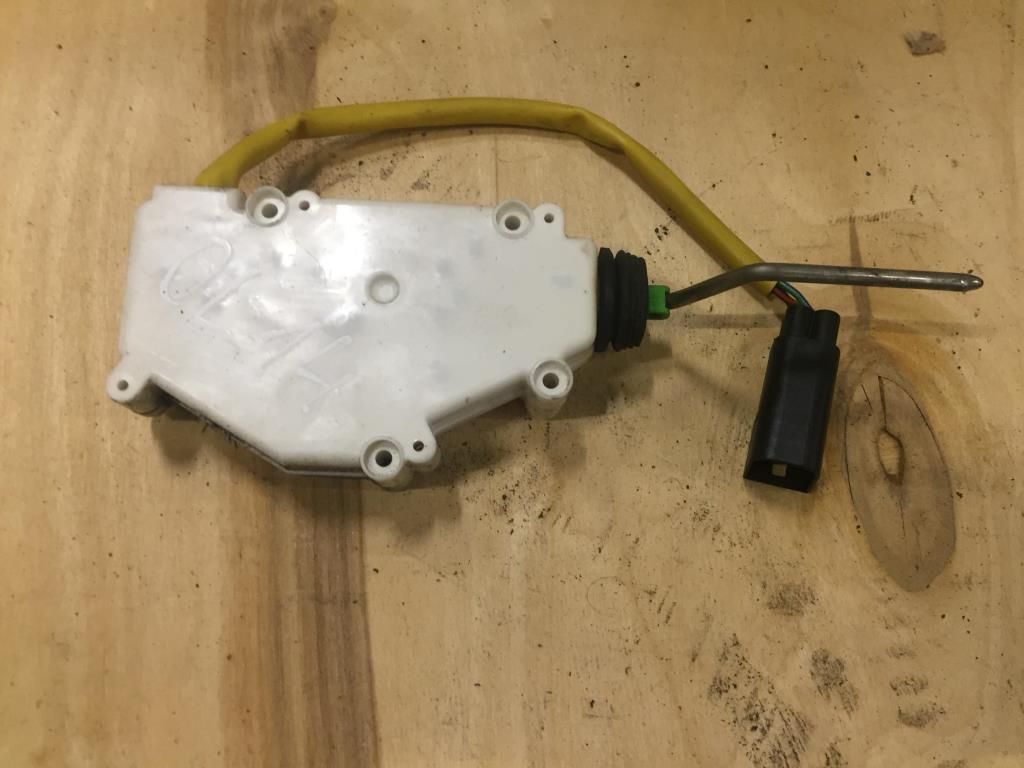 Volkswagen Sharan 2006-2010 для Активатор замка крышки бензобака