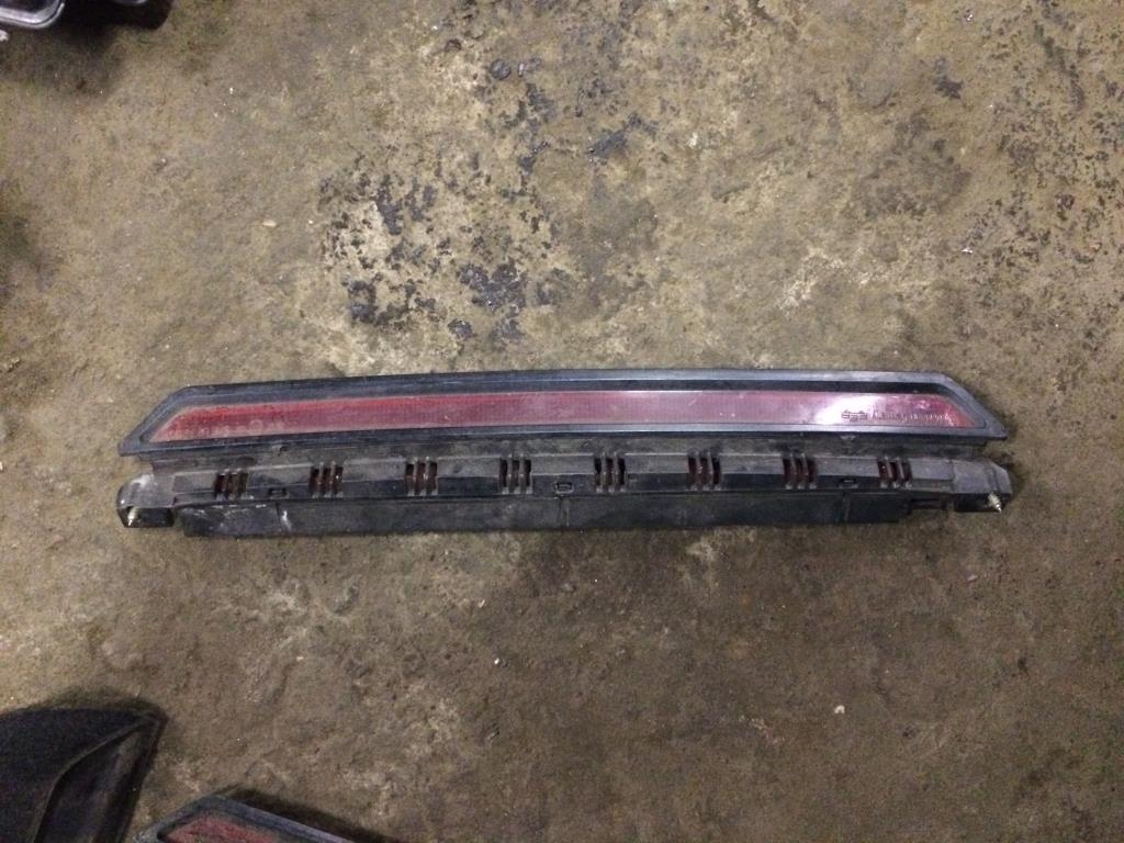 Volkswagen Passat (B5) 1996-2000 для Дополнительный стоп сигнал 