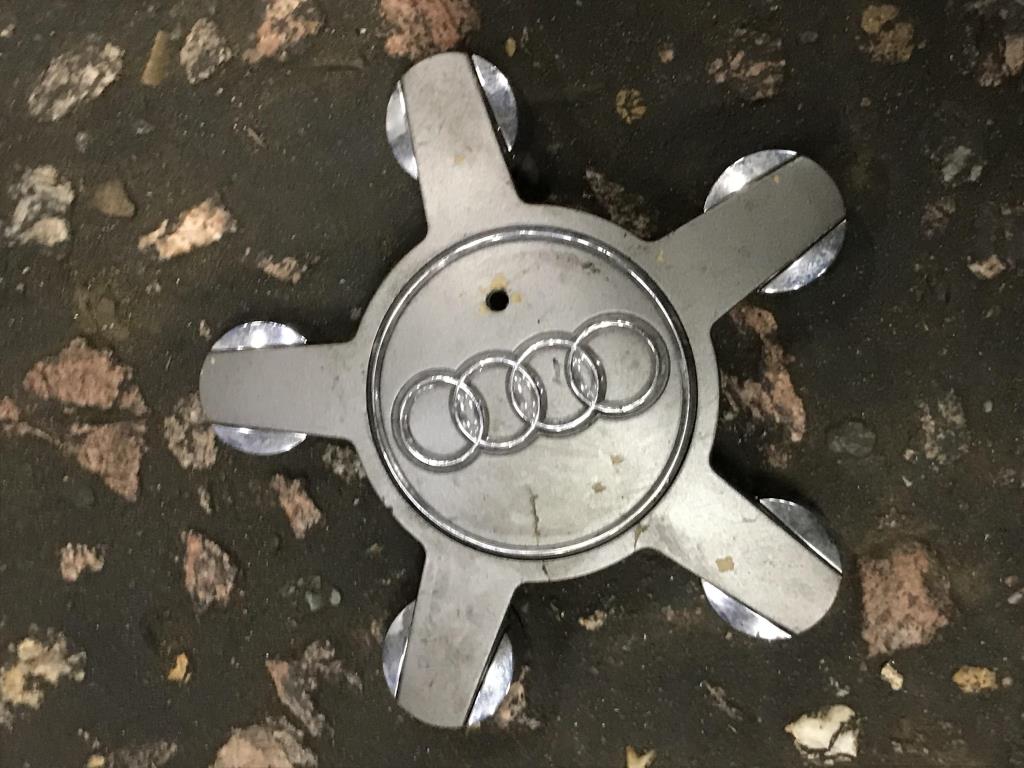 Audi Q7 (4L)  2005 - 2009 для Колпачок