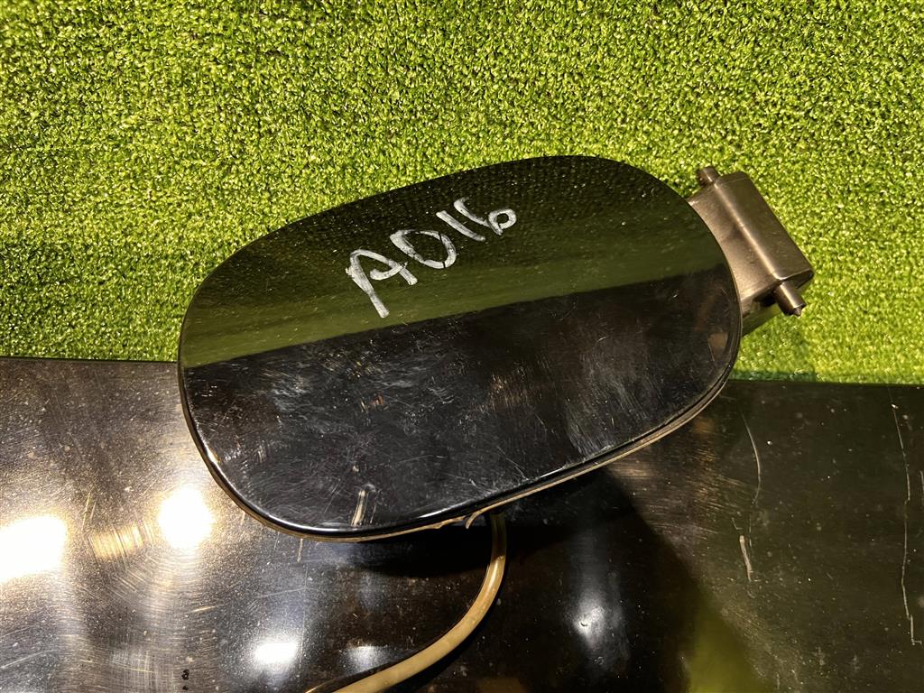 Porsche  Cayenne 958 2010-2014 для Лючок бензобака