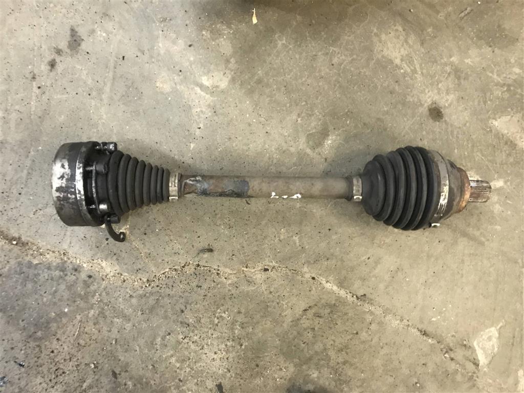 Volkswagen Passat (B7) 2011-2015 для Приводной вал (привод)