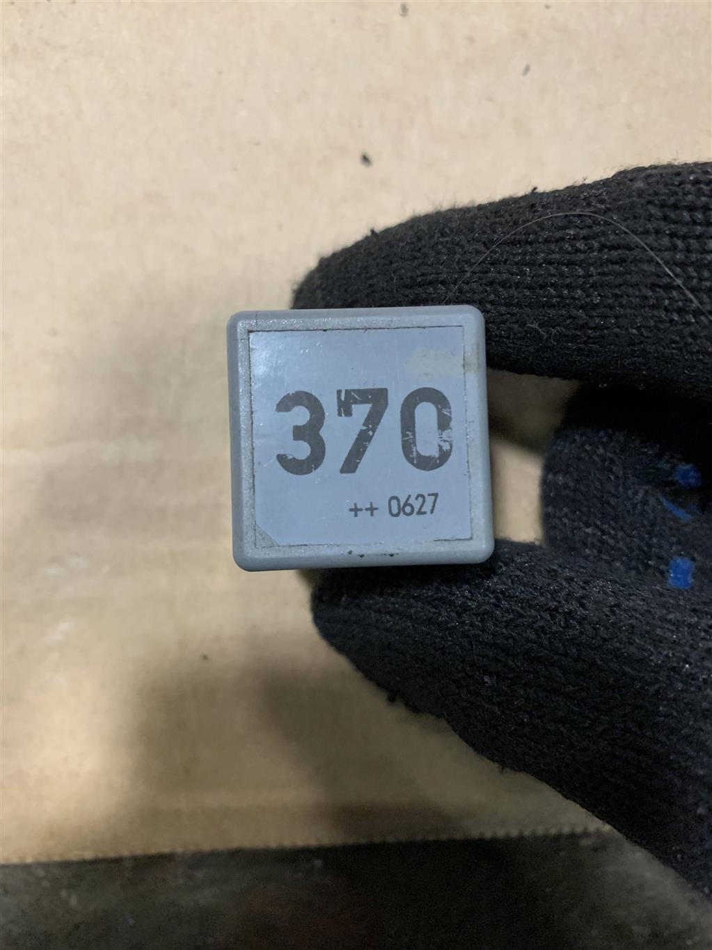 Audi Q7 (4L)  2005 - 2009 для Реле 370