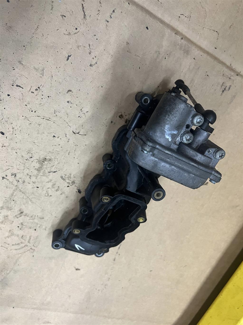 Audi Q7 (4L)  2005 - 2009 для Коллектор впускной