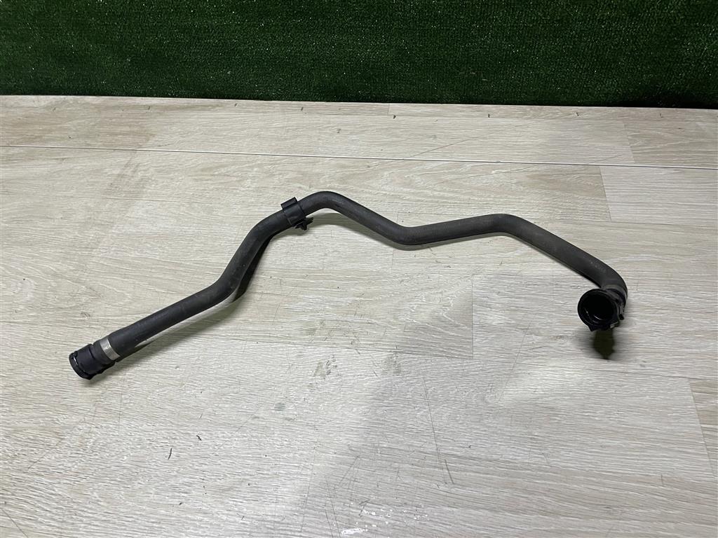 BMW 5-серия F10/F11 2009> для Патрубок системы охлаждения 