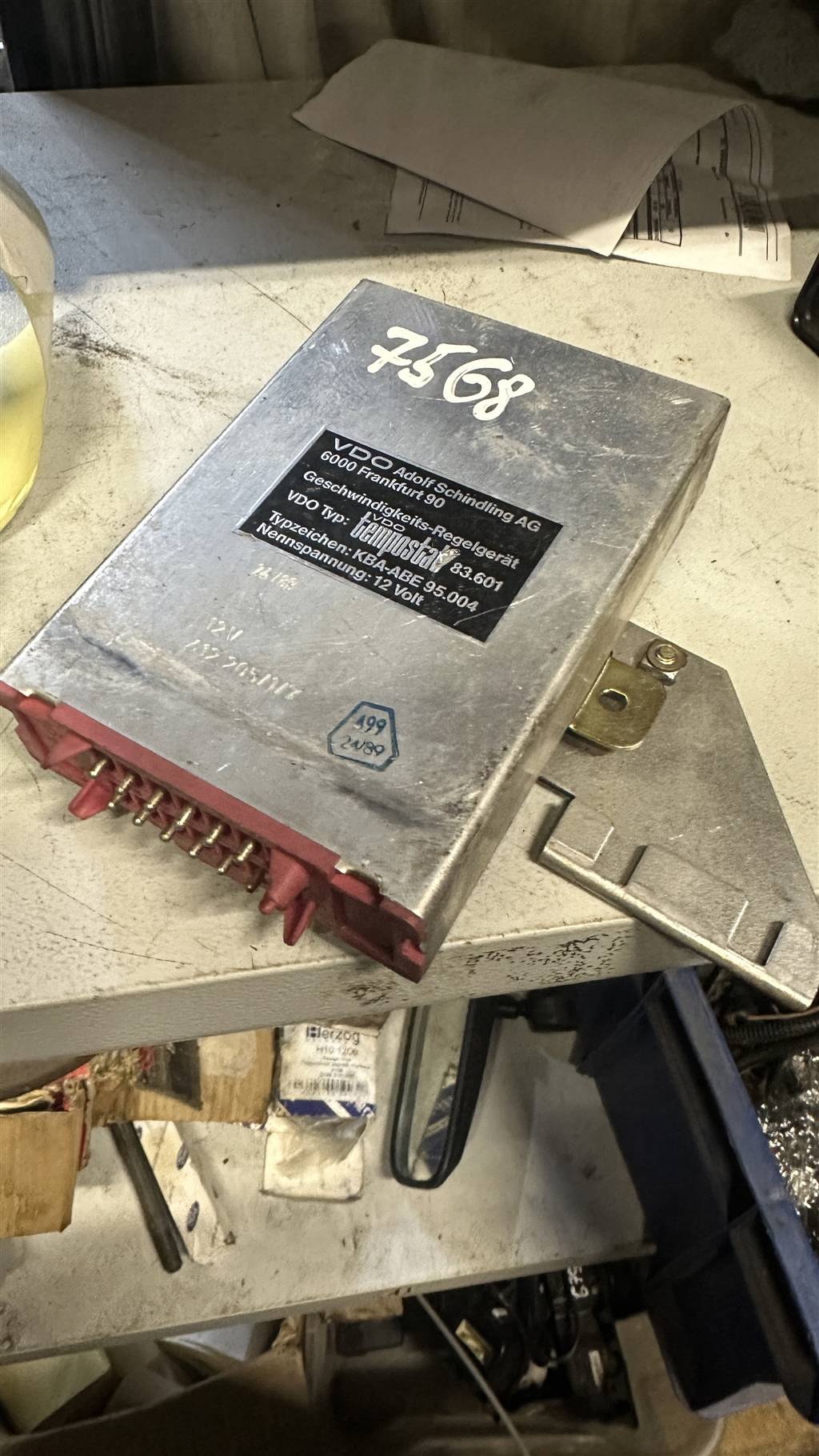 Volkswagen Passat (B3) 1988-1993 для Блок круиз контроля