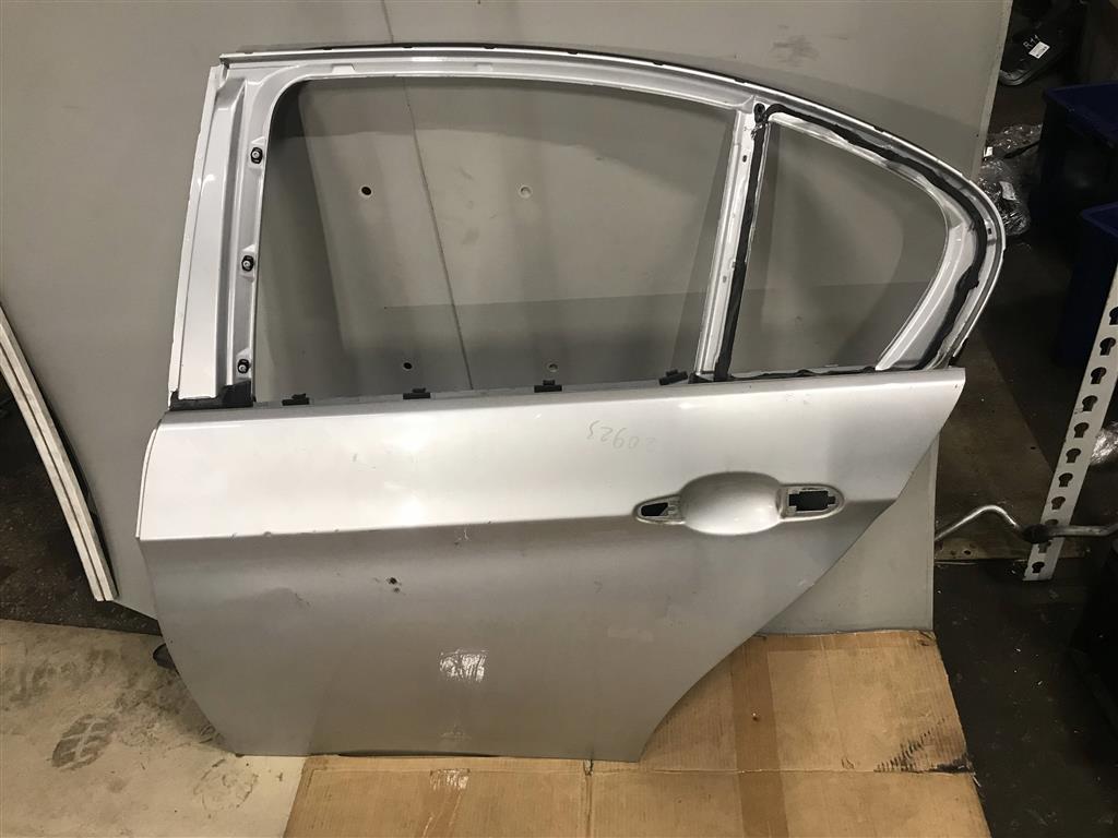 BMW 3 E90 для Дверь задняя левая