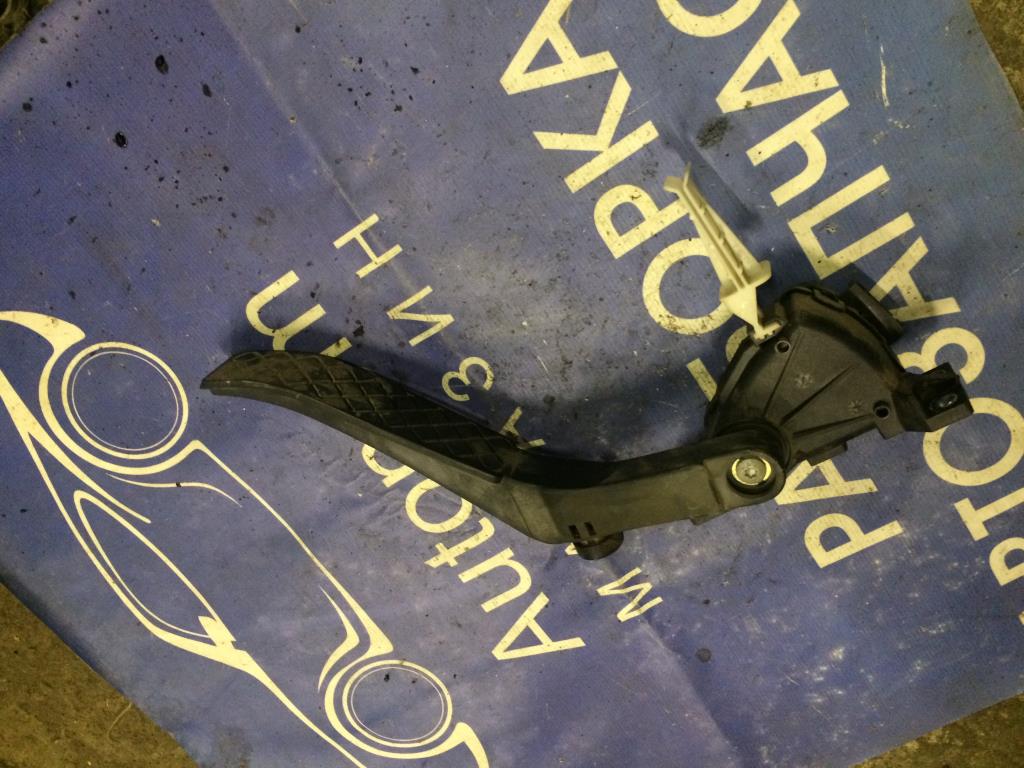 Volkswagen Touareg 7L 2007-2010 для Педаль газа