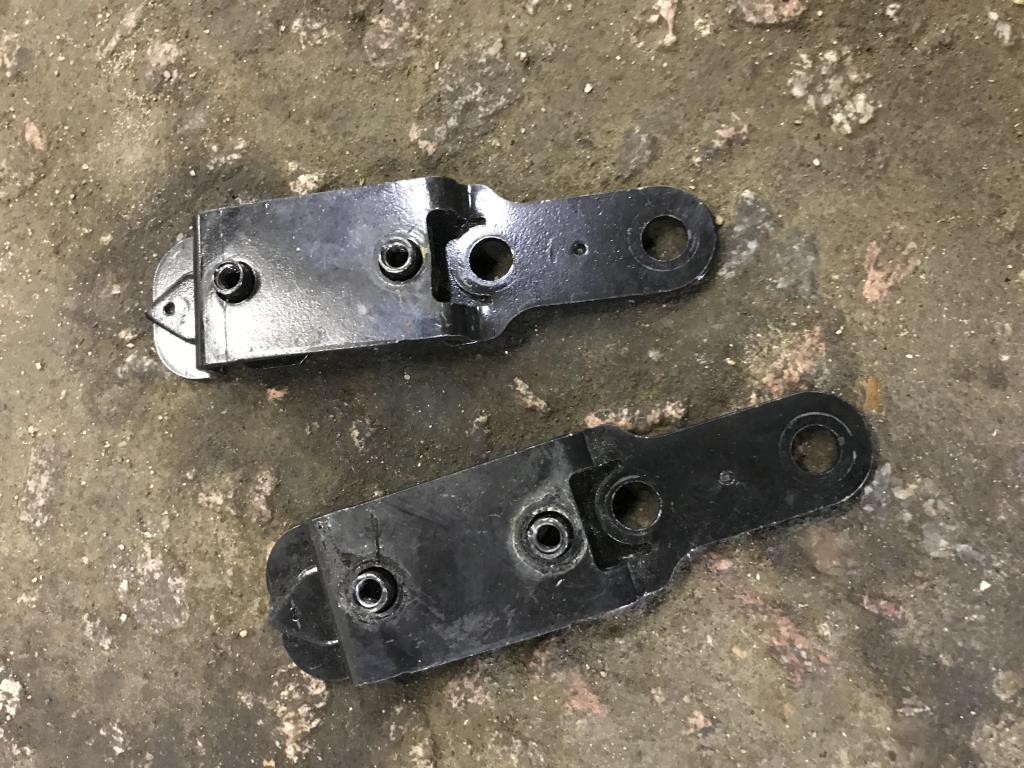 Audi A5/S5 Sportback (8T) 2007-2011 для Кронштейн