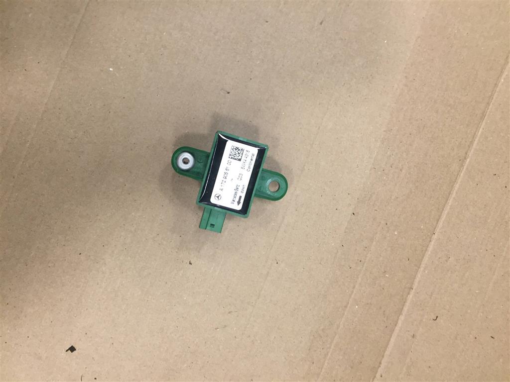 Mercedes-Benz W212 E-Klasse 2010- для Датчик удара (Airbag)