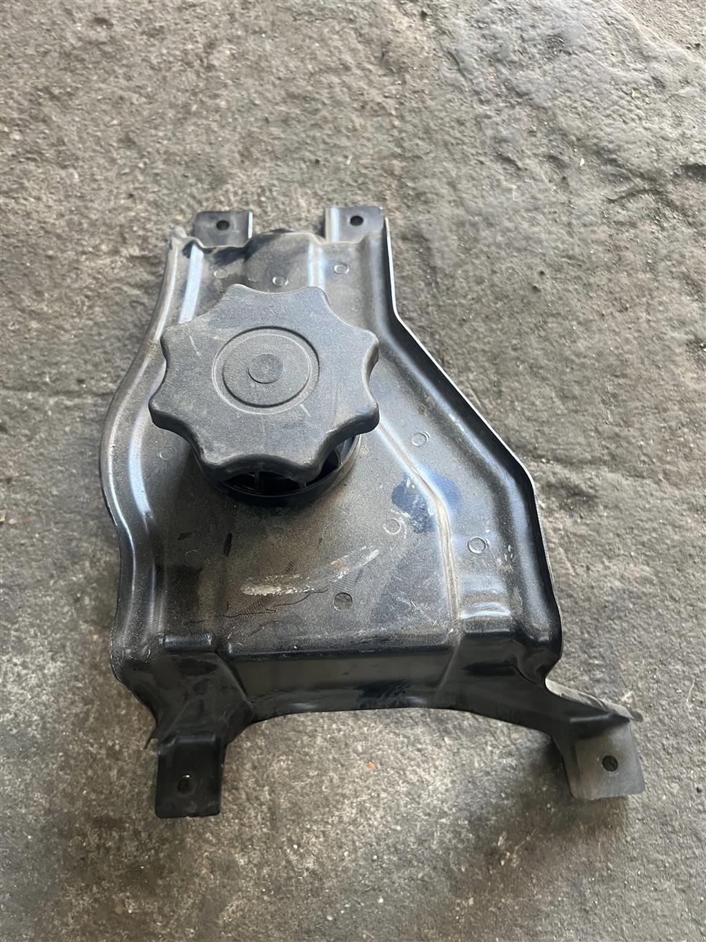 Audi A6 C7 для Кронштейн  аккумулятора