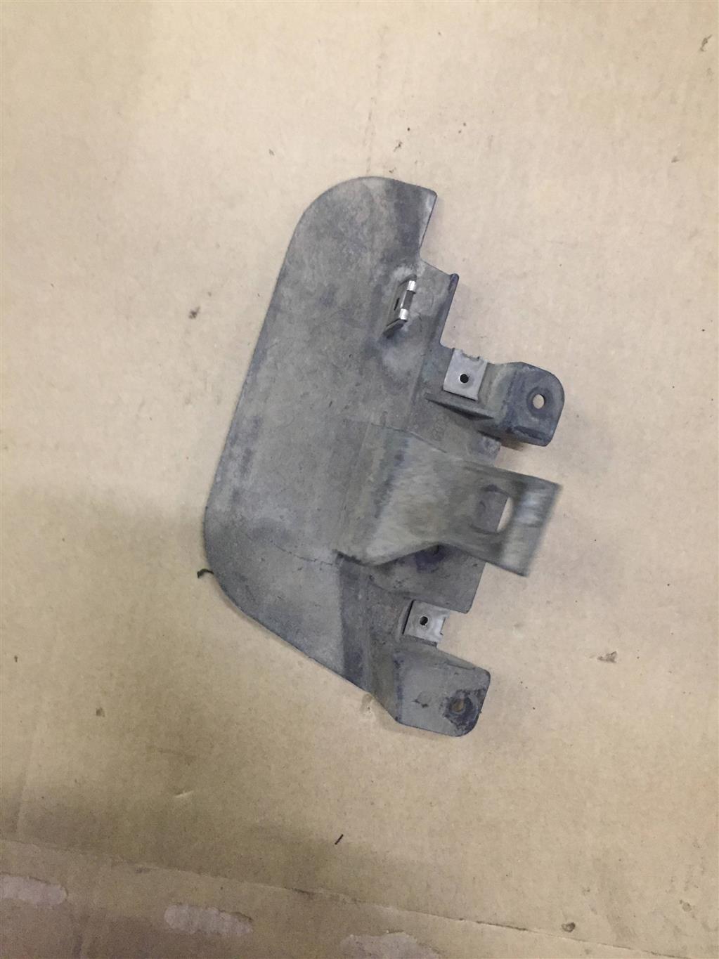 Audi Q7 (4L)  2005 - 2009 для Брызговик задний