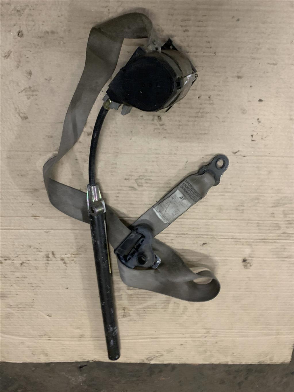 Volkswagen Sharan 1995-1999 для Ремень безопасности с пиропатроном