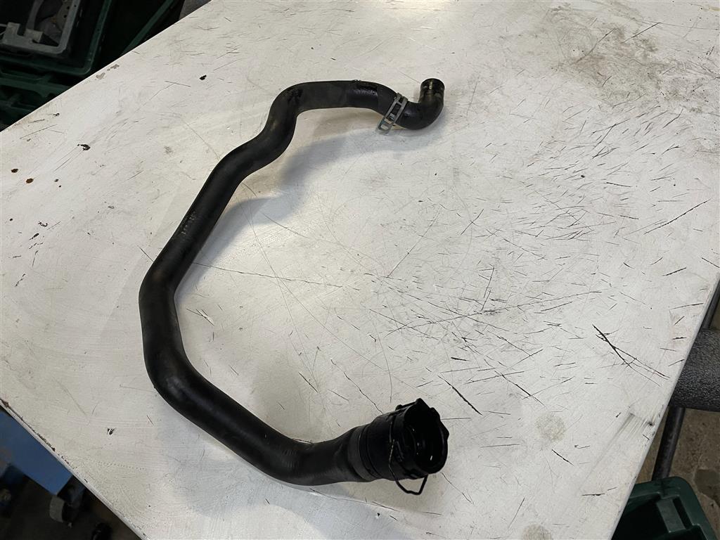 BMW 5-серия F10/F11 2009> для Патрубок системы охлаждения 