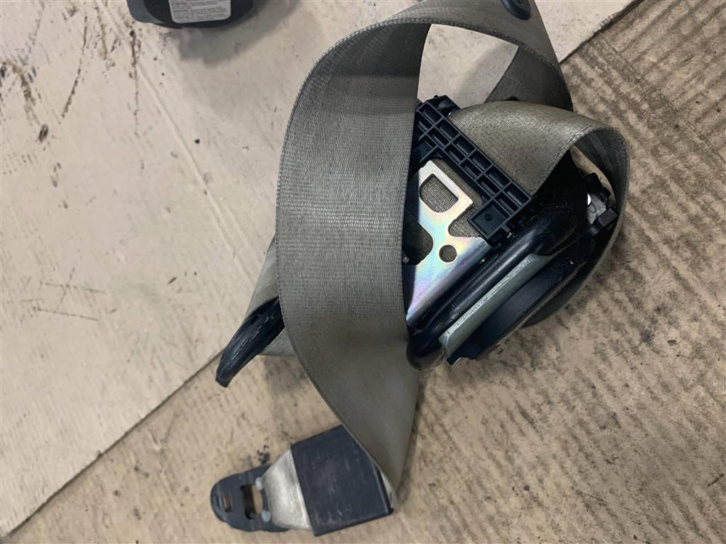 Audi Q7 (4L)  2005 - 2009 для Ремень безопасности