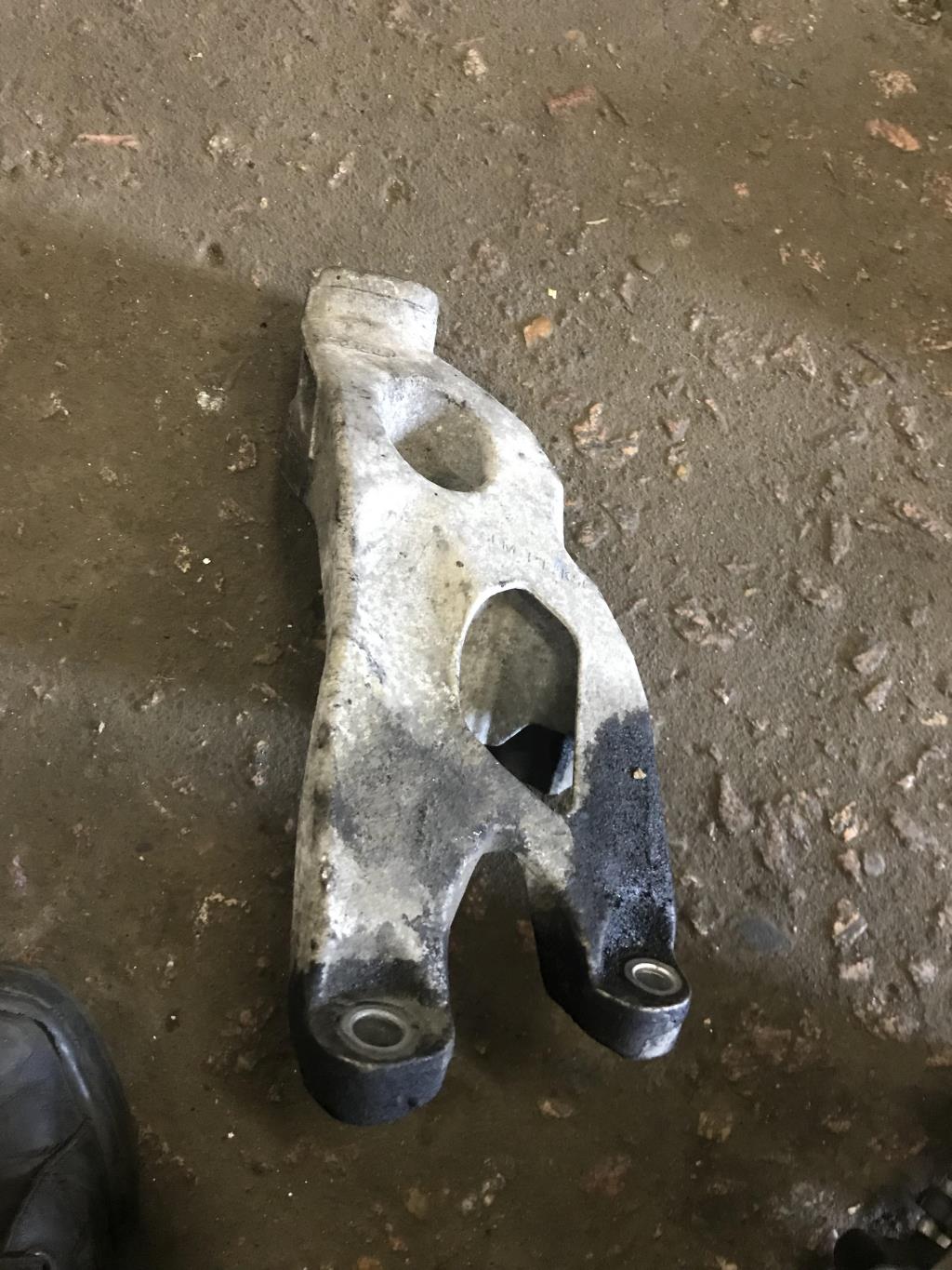 Audi A5/S5 Sportback (8T) 2007-2011 для Опора двигателя