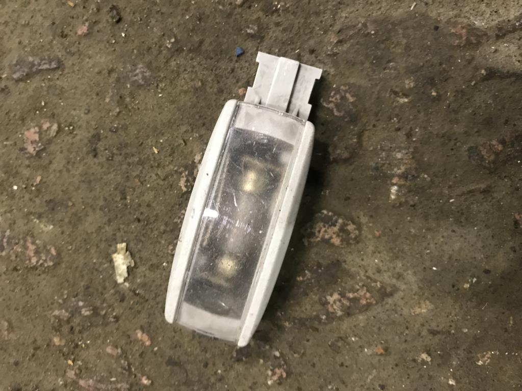 Volkswagen Golf V 2003-2009 для Плафон салонный