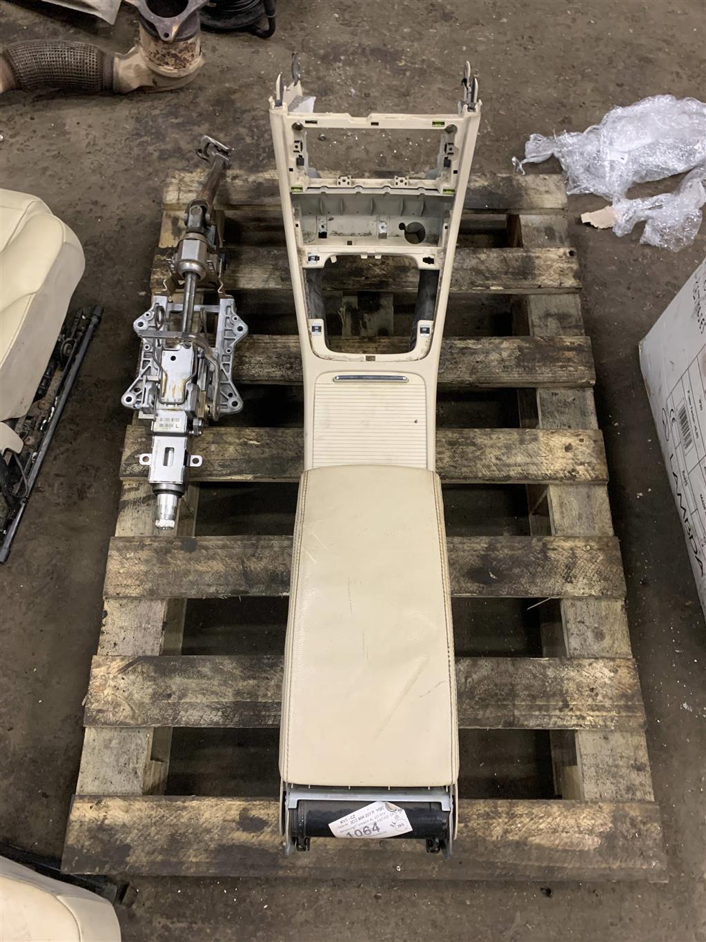 Volkswagen Passat (B6) 2005-2010 для Центральная консоль туннель