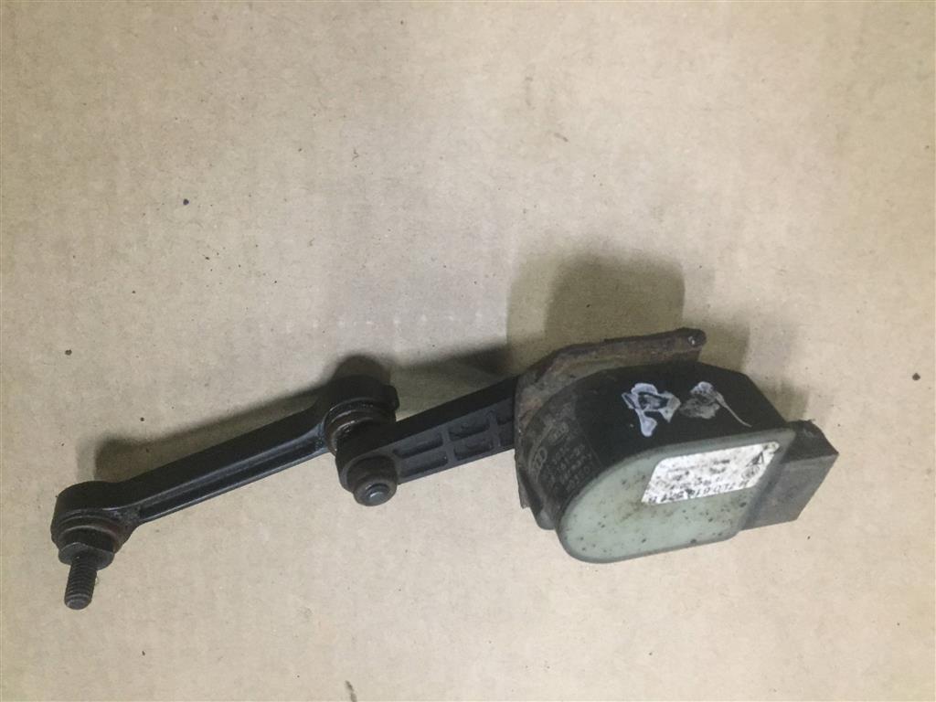 Audi Q7 (4L)  2005 - 2009 для Датчик дорожного просвета