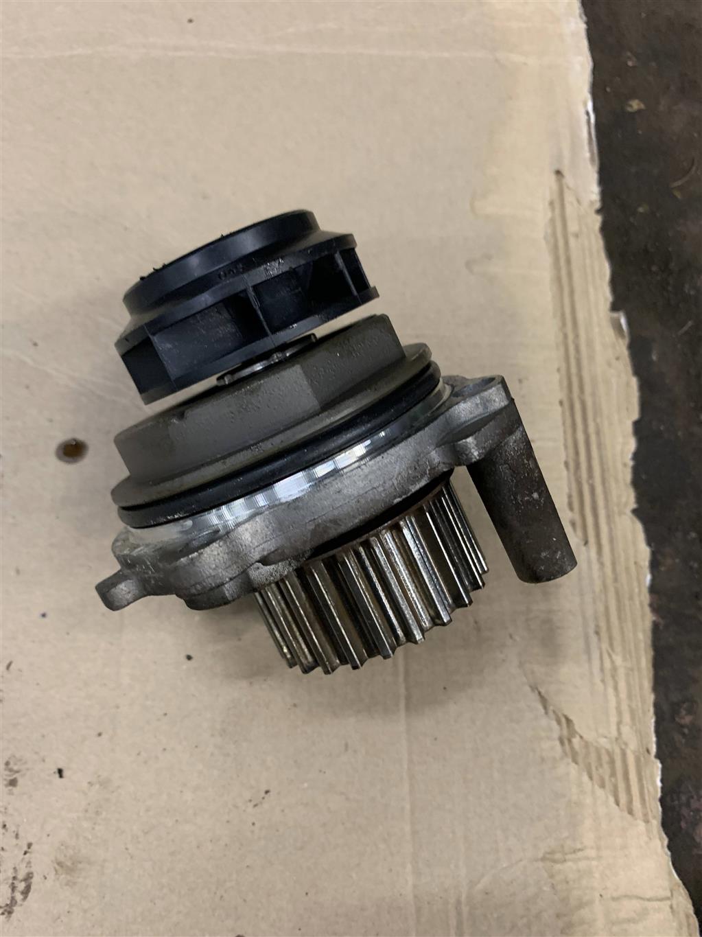 Skoda Octavia (A5 1Z-) 2004-2009 для Насос водяной (помпа)