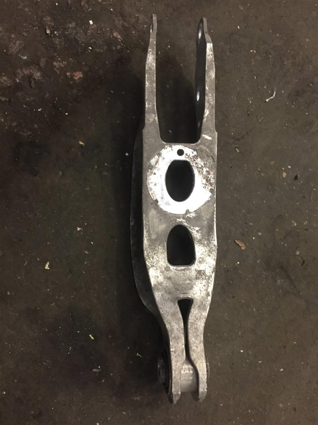 Audi A5/S5 Coupe (F5) 2016-2020 для Рычаг задний поперечный