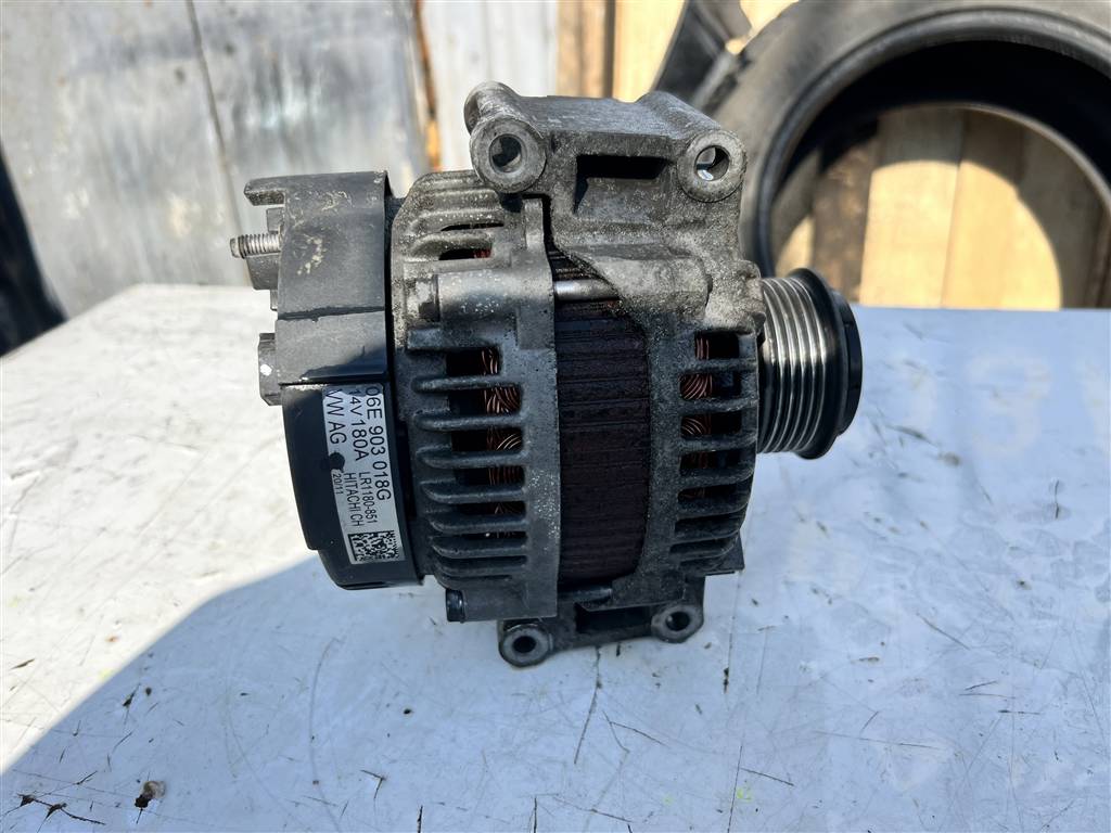 Audi A6 C7 для Генератор