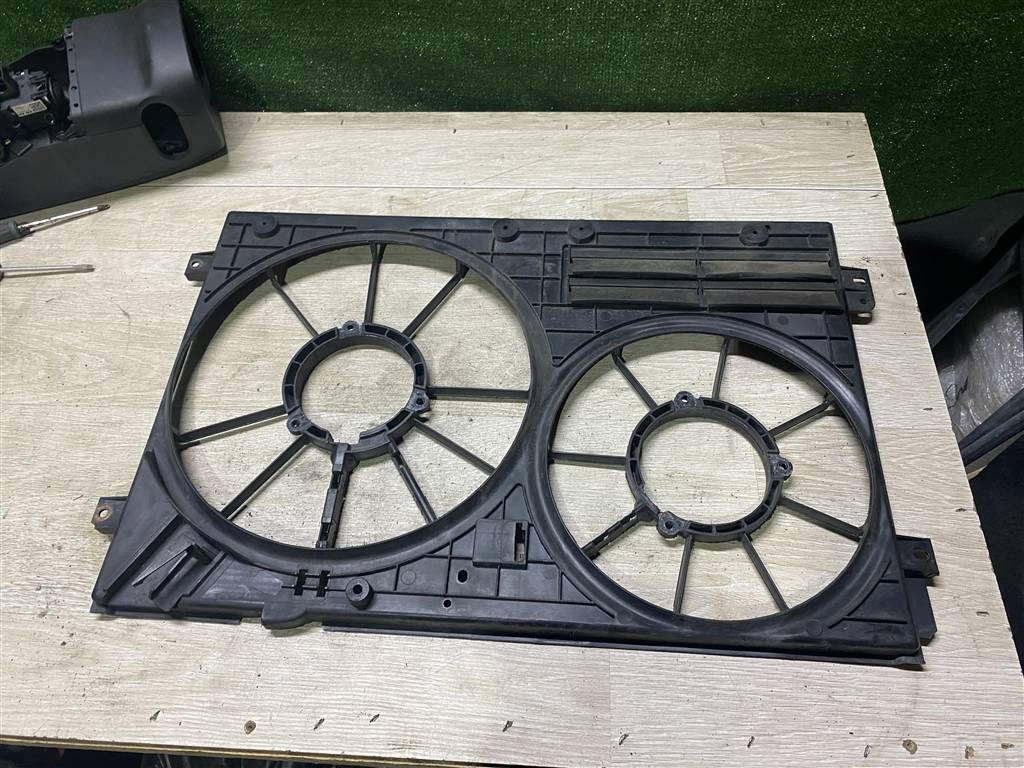 Volkswagen Passat (B7) 2011-2015 для Диффузор вентилятора