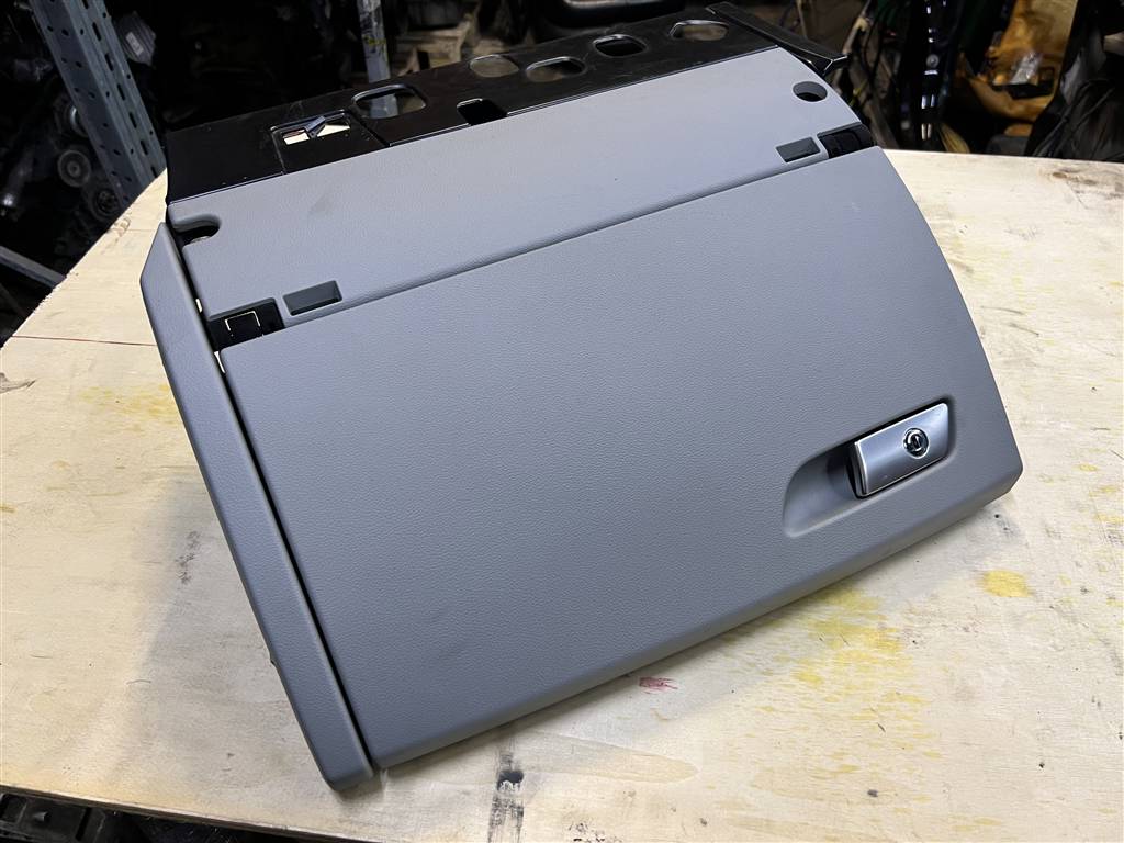 Audi A6 C7 для Бардачок