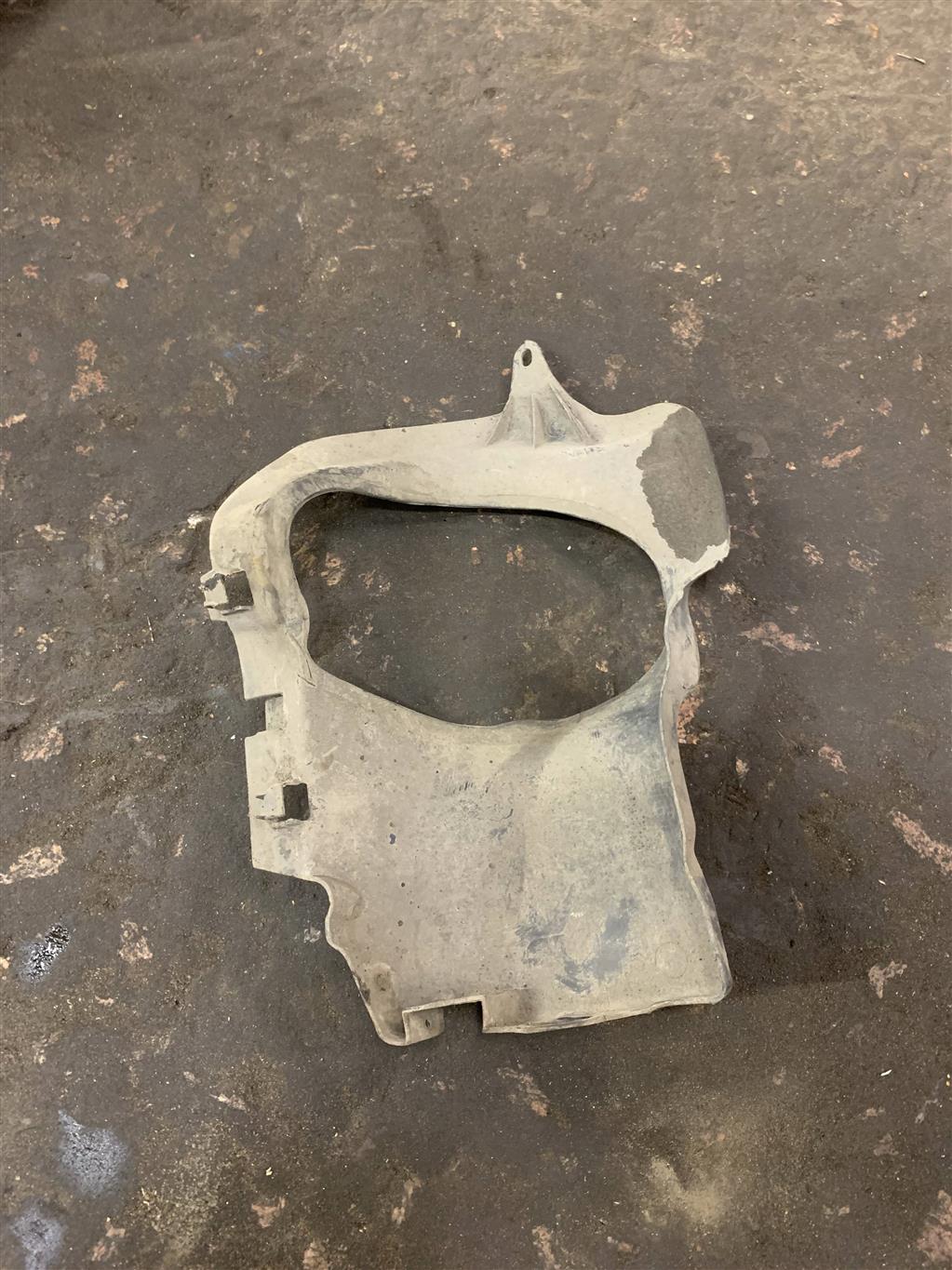 Audi A6 (C6 4F) Allroad quattro 2005-2012 для Пыльник двигателя