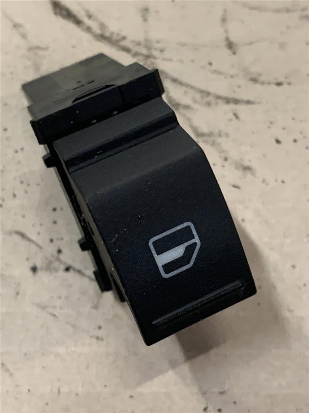 Volkswagen Touareg 7L 2007-2010 для Кнопка стеклоподъемника