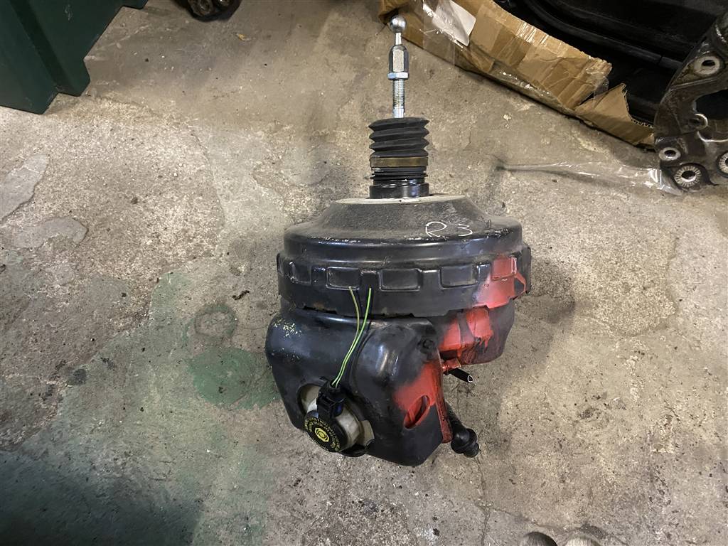 Audi A4 (B8) 2007-2012 для Усилитель тормозов вакуумный