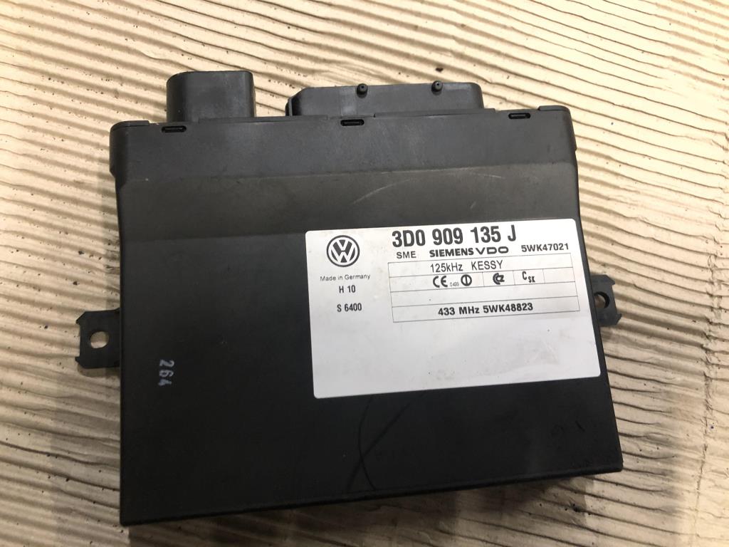 Volkswagen Touareg 7L 2002-2006 для Блок управления центрального замка