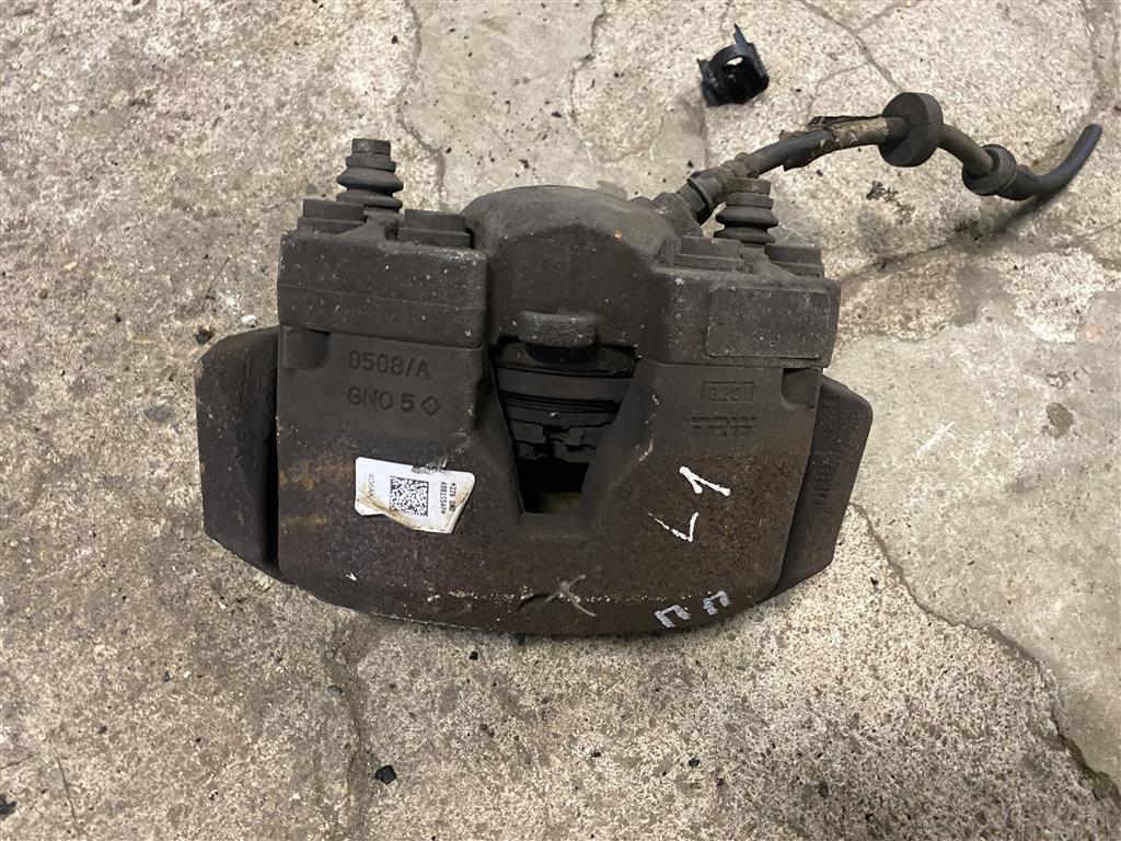 Audi A6 C7 для Суппорт передний правый