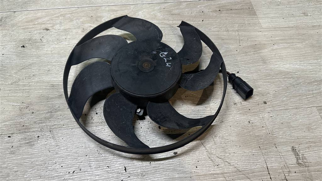 Volkswagen Passat (B7) 2011-2015 для Вентилятор радиатора