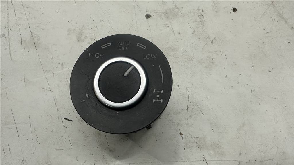 Volkswagen Touareg 7L 2002-2006 для кнопка блокировки дифференциала