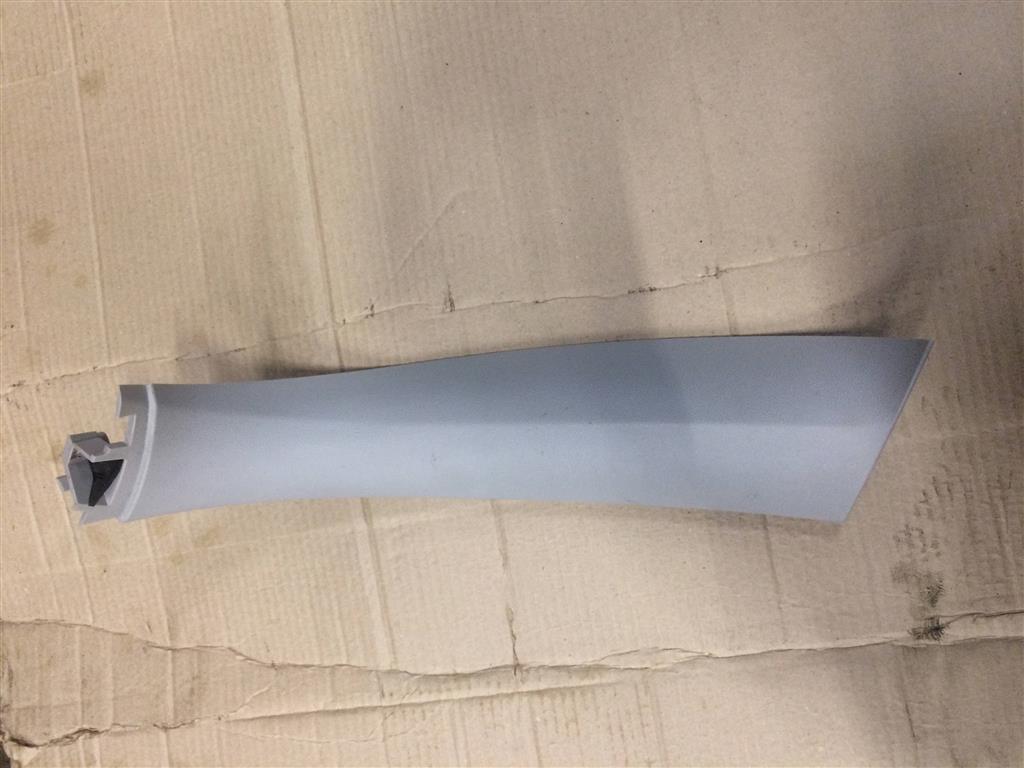 Mercedes-Benz W164 M-Klasse (ML) 2005-2011 для Накладка двери багажника