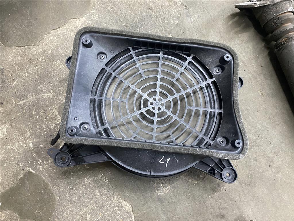 Audi A6 C7 для Динамик сабвуфер